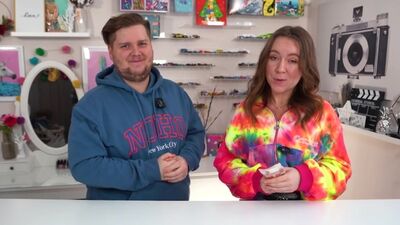 [Masha Zoom] КТО БОЛЬШЕ КУПИТ ЕДЫ СВОЕГО ЦВЕТА ПОЛУЧИТ 1000$ Челлендж! РОЗОВАЯ ЕДА vs ГОЛУБАЯ