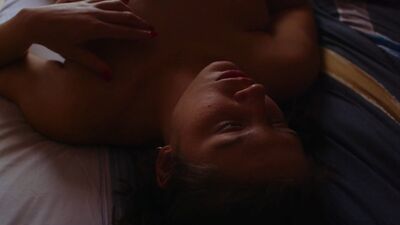 Адель Экзаркопулос - Ничего страшного / Adèle Exarchopoulos - Rien à foutre ( 2021 )