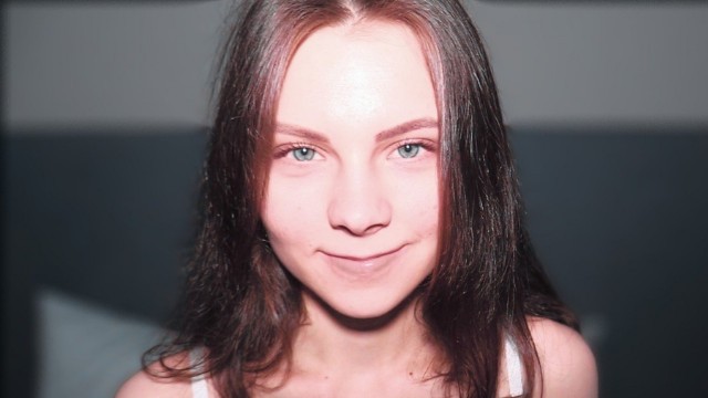 Я не могу устоять перед новым нижним бельем моей сводной сестры-Горячая езда и окончание на лицо