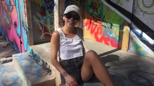 Я был так возбужден, чтобы трахнуть ее тугую азиатскую киску. Бездомная китайская шлюшка в Лас-Вегас