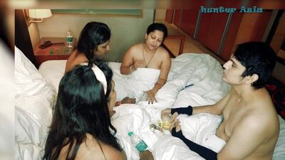 Hunter fucking three pussies one by one - FFFM