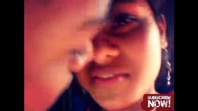 MMS Desi girl french kissing Video