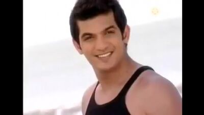 Ladki kyon Mayank & Nupur