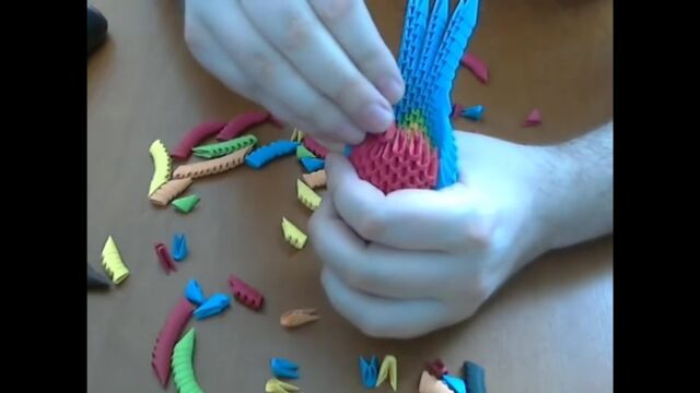 3д оригами - попугай ч2. (3D Origami Parrot (macaw) tutorial (instructions) part 2)