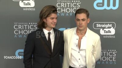 Дейкр Монтгомери и Джо Кири на ковровой дорожке премии «Critics Choice Awards 2018» [11.01.18]
