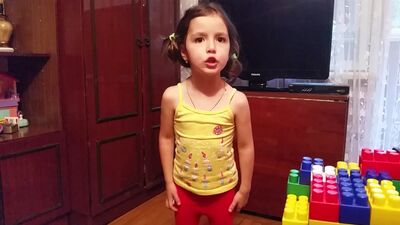Ходит наша бабушка палочкой стуча