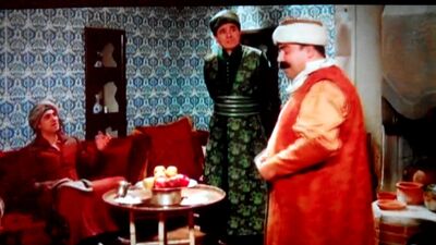 Сюмбюль Ага говорит что управляющай гарема теперь будет Гюль Шах Хатун