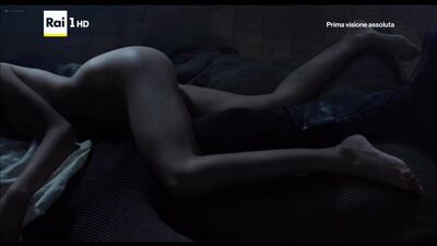 Annabel Scholey, Valentina Belle, etc. Nude - Medici Masters of Florence (2016) s1e6-8 HD 1080p
