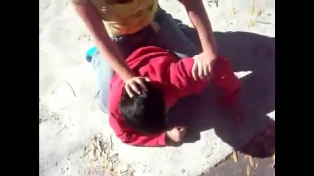 Wrestling (Facesitting) on the street