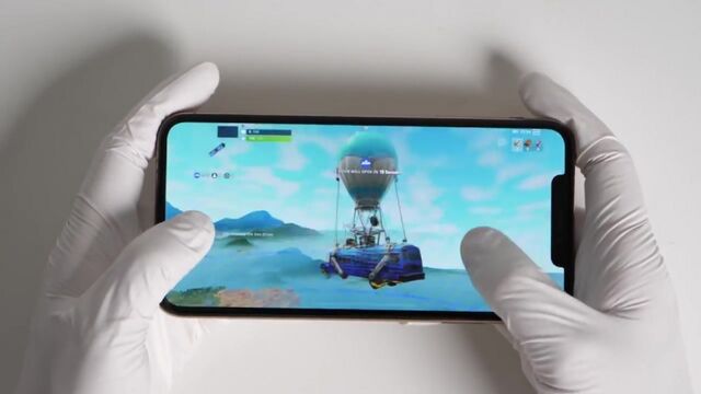 [TheRelaxingEnd] New iPhone XS and XS Max Unboxing (Gold & Silver) + Fortnite Battle Royale + Apple Watch Series 4