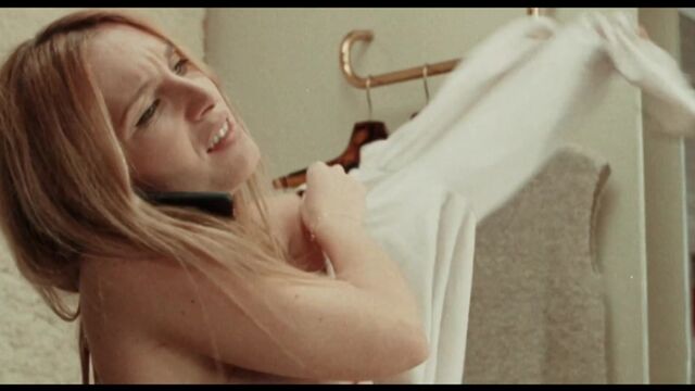 Annabelle Dexter-Jones Nude - Cecile on the Phone (2017) HD 1080p Watch Online / Аннабелль Декстер-Джонс
