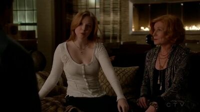 Molly Quinn Sexy - Castle (2009) S07E20