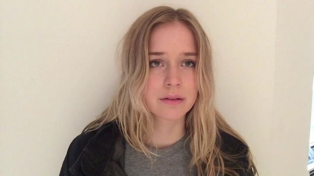 Elizabeth Lail (Woman)