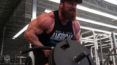 Seth Feroce Trains Back
