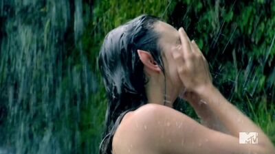 Poppy Drayton Nude - The Shannara Chronicles (2016) s01e02