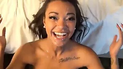 Harley Dean сопротивляется моему большому черному члену