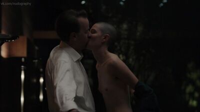 Азия Кейт Диллон (Asia Kate Dillon) голая в сериале "Миллиарды" (Billions, 2018) - Сезон 3 / Серия 5 (s03e05) HD 1080p