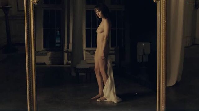 Аманда Сейфрид (Amanda Seyfried sex scenes in "Anon" 2018)