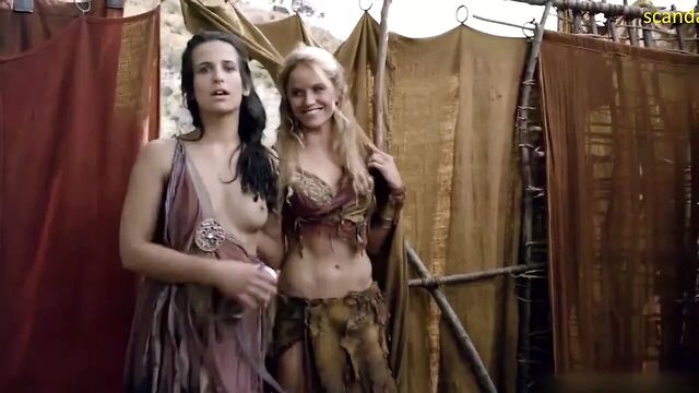 Групповой секс Ellen Hollman в спартакском сериале
