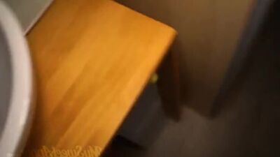 Брат трахает спящую сводную сестру(инцест, МЖ, молодые, Бразерс ,жёстко)