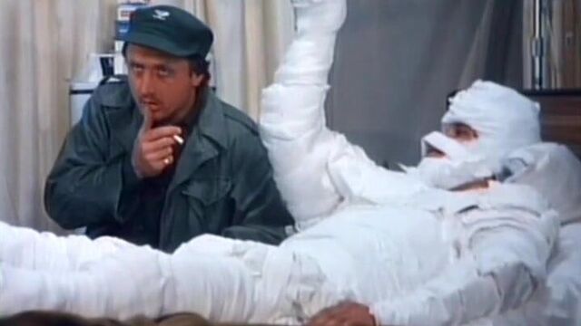 Классический секс во время войны