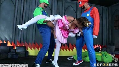 Sexsa.Net Порно видео — Два Марио ебут Принцессу