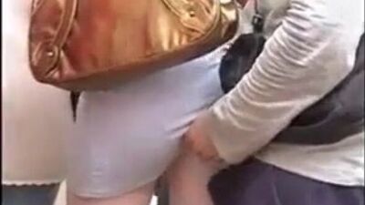 Лапает в автобусе (Домашнее, Русское, порно, минет, секс, amateur, homemade, blowjob, минет, teen, мамаша, зрелая)