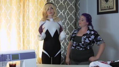Spider Gwen Cosplay In Your Everyday Wardrobe (The Cosplay Closet)