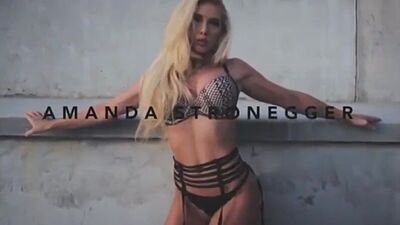 Amanda Nicole Stronegger (SEXY CLIP 302)