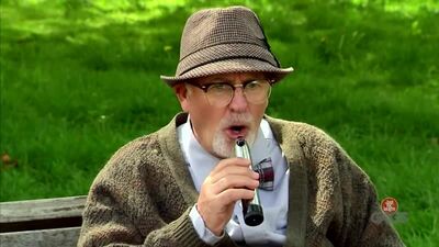 Дед и Вибратор Old Man Mistakes Vibrator For Phone HD Юмор Секси Клип Эротика Секс Девушки