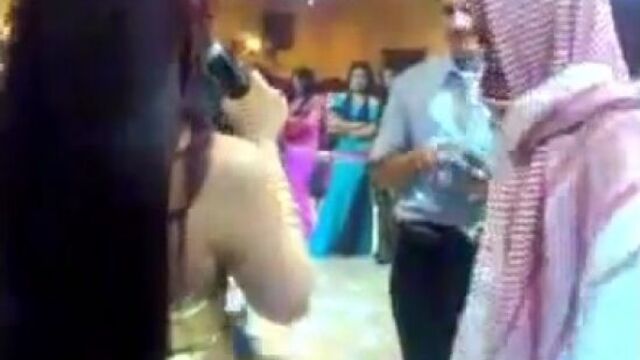 Arabic man in Dubai night club Public porn tube video at YourLust com!