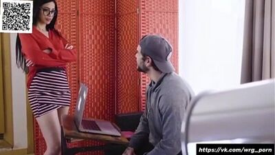 Бедняжку затрахали во все щели
