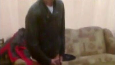 Голый актёр Алексей Панин дрочит