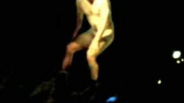 Голый Дэниэл Рэдклифф (Гарри Поттер)