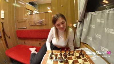 Проиграла в шахматы секс . порно в поезде от русской парочки Mary Slava