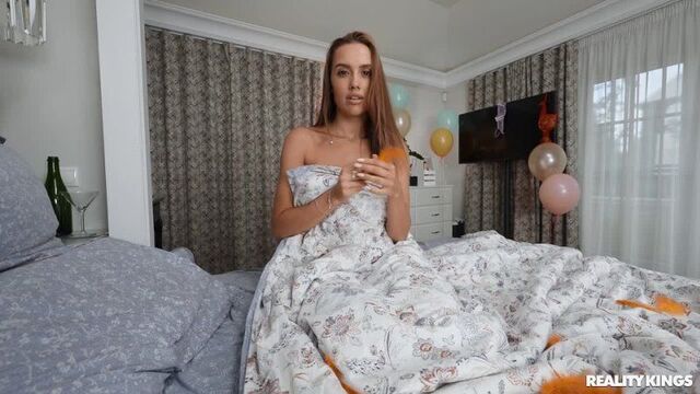 [RKprime] Luxury girl - Pillow fuck
