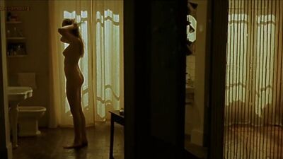 Leelee Sobieski Nude - L'idole (2002) Watch Online