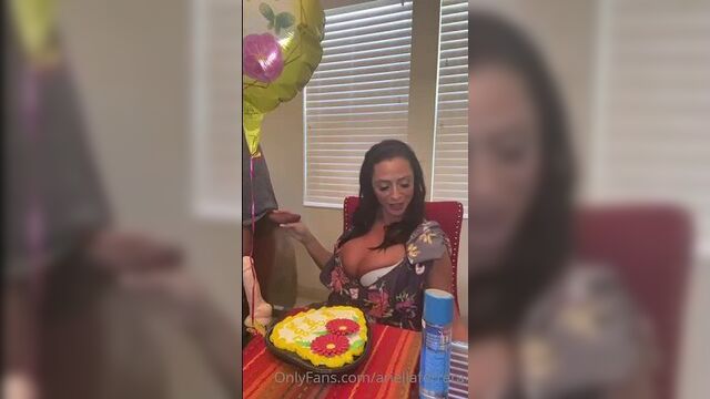 Ariella ferrera onlyfans