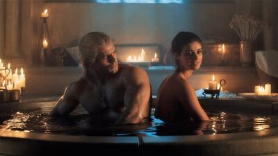 Геральт и Йеннифэр принимают ванну. Ведьмак 1 сезон 5 серия