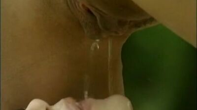 Milf lesbian pissing