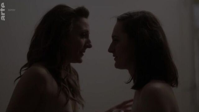 Camille Chamoux Nude - J'Ai 2 Amours s01e02 (FR 2018) 720p WEB