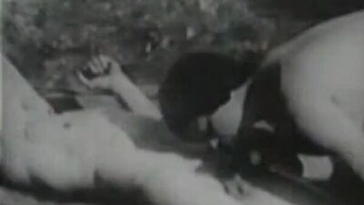 1940s-classic-xxx-video-blonde-babe-likes-nudity