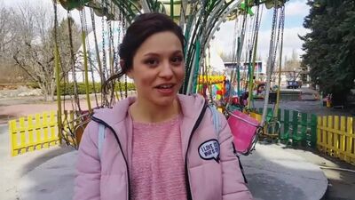 Київ​ вдень та вночі. Оксана