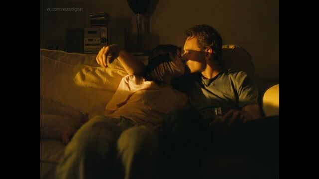 Kierston Wareing, Katie Jarvis Nude - Fish Tank (2009) HD 1080p Watch Online / Кэти Джарвис, Кирстон Вэрэйнг - Аквариум