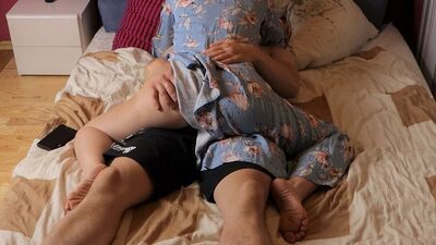 Мачеха оказалась не на сытной ,пока отца нет дома