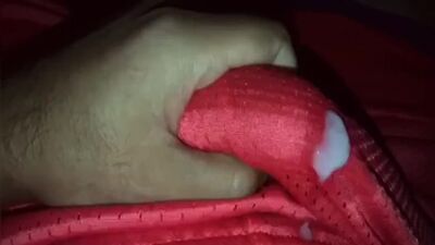 Дрочка под одеялом и разговорчики