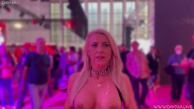 Прогулочка в поисках хуев и спермы