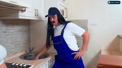 #1115. Сантехник секс-маньяк. 18+