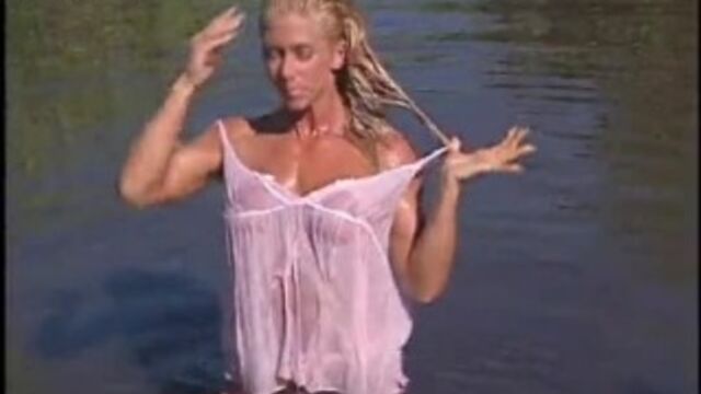 Denise Masino, Karen Konyha and Debi Laszewski - Female Muscle