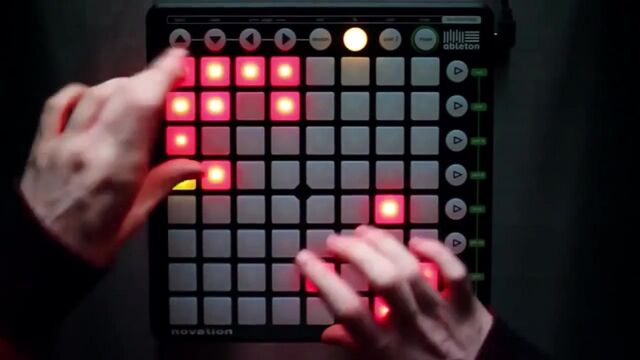 Музыка на Launchpad (Skrillex)